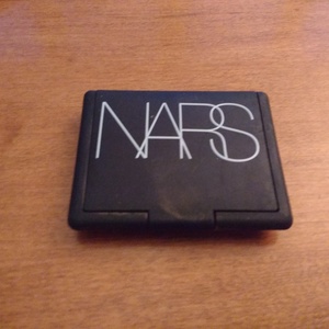 NARS Blush/Bronzer Duo is being swapped online for free