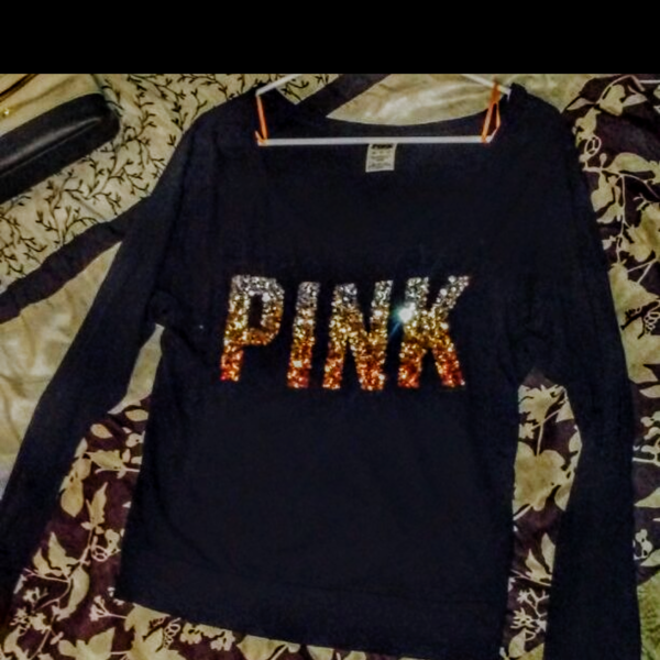 Pink nwot is being swapped online for free