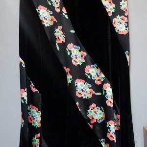 NWT Free People Twisted Velvet Floral Maxi Skirt Sz 0 is being swapped online for free