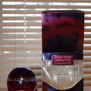 Brittney Spears - 30ml Limited Edition Fantasy and Midnight is being swapped online for free