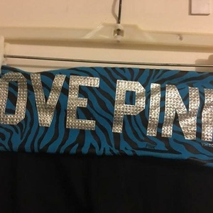 Vs Pink Bling & Leopard Yoga Pants-like New-Sz.XS is being swapped online for free