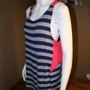 Tresics Striped Navy/Coral Accent Tunic Tank Size L is being swapped online for free