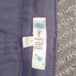 green pants is being swapped online for free