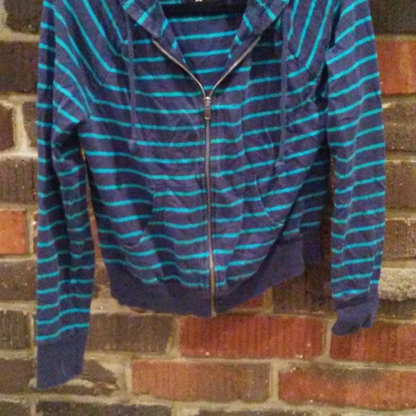 blue striped jacket is being swapped online for free