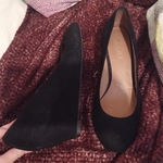 Black High heel for cuties is being swapped online for free
