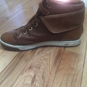 Michael Kors High Top Sneakers Size 8 is being swapped online for free