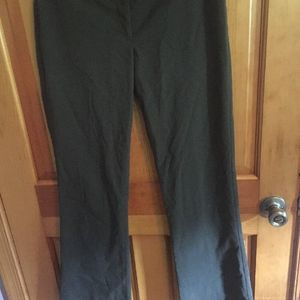 The Limited Drew Fit Olive Green Pants Size 2 is being swapped online for free