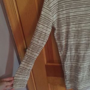 Old Navy Tan And White Striped Top Size XS is being swapped online for free