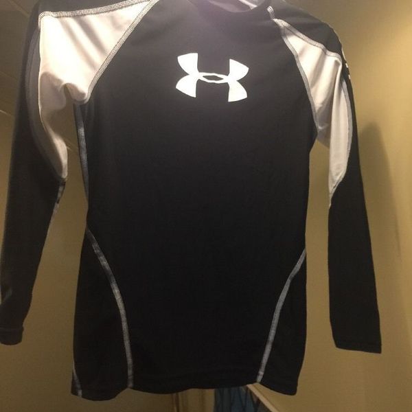 Under Armour Youth Large Heat Gear is being swapped online for free