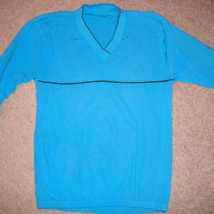 Turquoise shirt is being swapped online for free