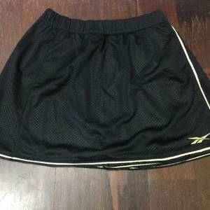 reversible workout Reebok skirt is being swapped online for free