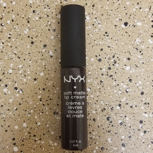 NYX Soft Matte Lip Cream in Transylvania is being swapped online for free