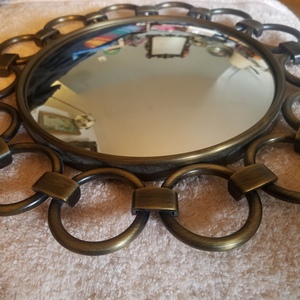 Fish eye Hallway/corner mirror is being swapped online for free