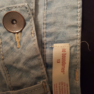 No Boundaries Size 13 Shorts  is being swapped online for free