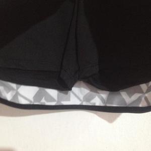 black/white skort for gym is being swapped online for free