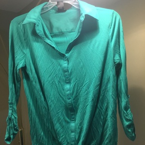 Ann Taylor Button Down XS  is being swapped online for free
