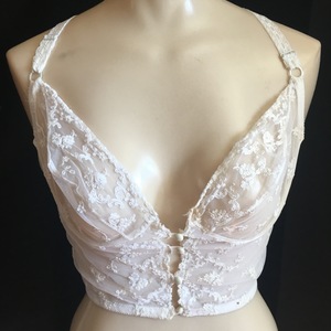 Vintage Lace Corset 36C is being swapped online for free