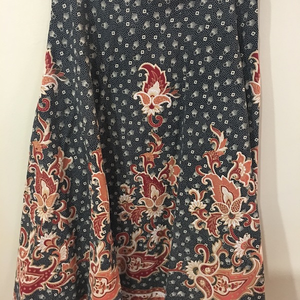Vintage Style Hippie Skirt is being swapped online for free