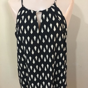 Sweet Summer blouse from Ro & De Designs is being swapped online for free