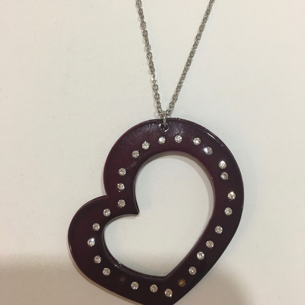 Floating Heart Rhinestone Necklace is being swapped online for free