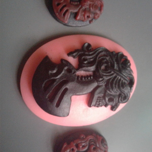 Lot of 3 Gothic Lolita Skull Cameos  is being swapped online for free