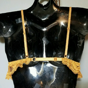 Lace Bralette is being swapped online for free