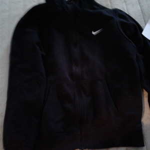 Nike zip up hoodie is being swapped online for free