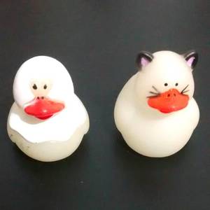 Halloween rubber ducks is being swapped online for free
