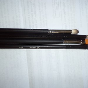 Morphe eye brushes ( angled blender & pointed concealer) is being swapped online for free