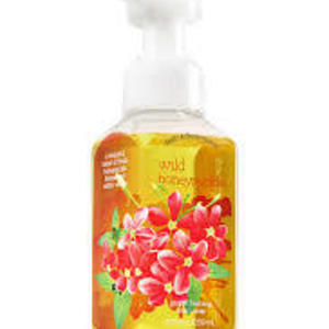 Bath & Body Works - Foam Soap Honey Suckle 8oz new, locked is being swapped online for free