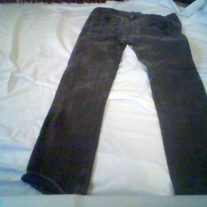 New never wore mens london skinny size 30 jeans. is being swapped online for free