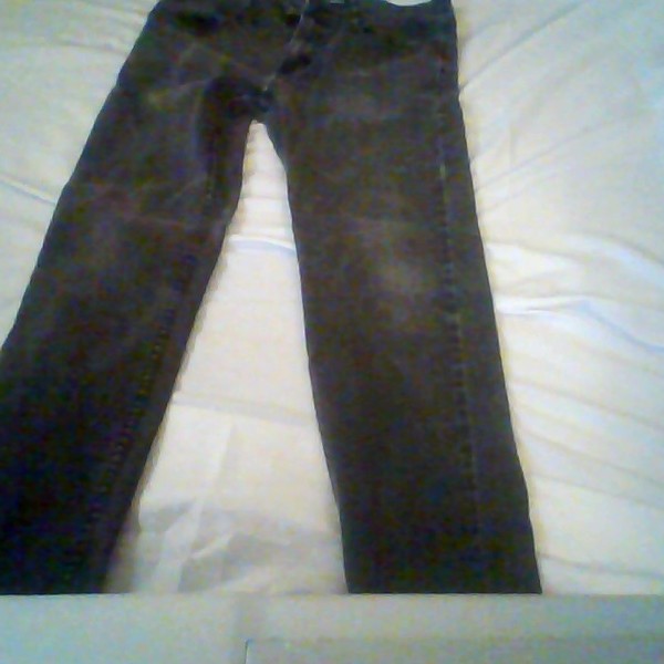 New never wore mens london skinny size 30 jeans. is being swapped online for free