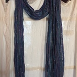 Blue sparkly scarf is being swapped online for free