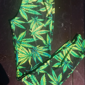 Mary Jane Leggings  is being swapped online for free