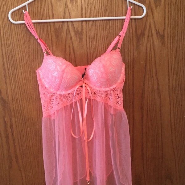 Lingerie is being swapped online for free