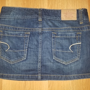 American Eagle Denim Skirt Sz 6 is being swapped online for free