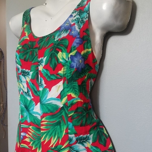 Vintage Romper Sz M is being swapped online for free