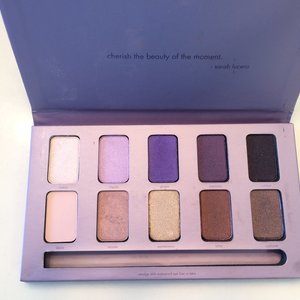 Stila In the Moment palette is being swapped online for free
