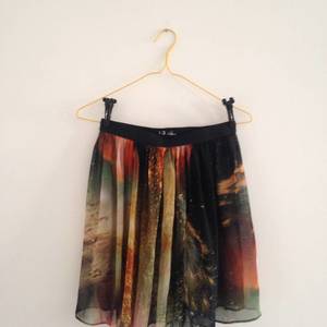 galaxy skirt is being swapped online for free
