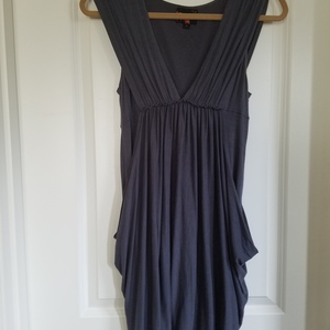 Grey dress is being swapped online for free