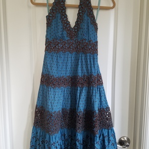 BCBG Maxazria dress is being swapped online for free