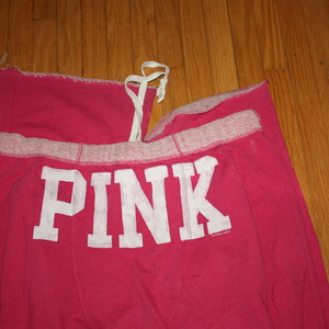 Victoria's Secret Pink Boyfriend Pants in terry cloth  is being swapped online for free
