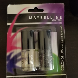 Maybelline Color Show Nail Polish Set-Clear Topcoat and Pink Splatter is being swapped online for free
