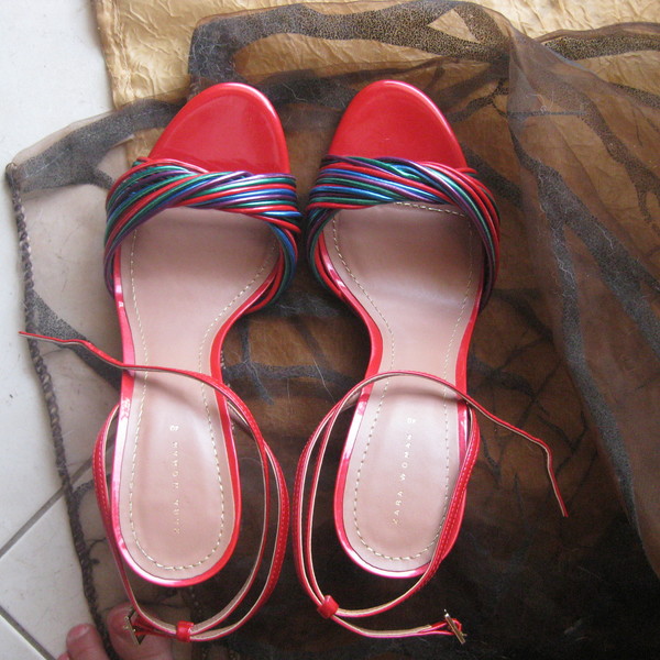 High Heel Red Zara Sandals Never Worn is being swapped online for free