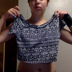 Cute cotton patterned crop top is being swapped online for free
