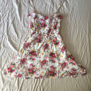 Sun dress is being swapped online for free
