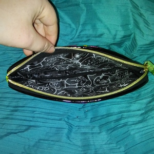 Betsey Johnson clutch is being swapped online for free