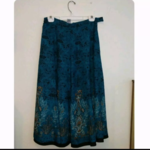 Cold water Creek Maxi Skirt Pet Med. is being swapped online for free