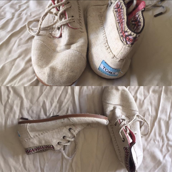 Toms shoes is being swapped online for free