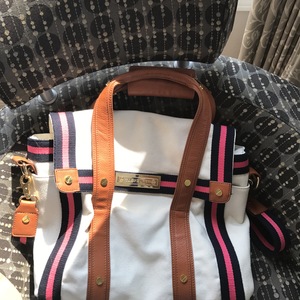 Adorable Tory Burch Book Bag is being swapped online for free